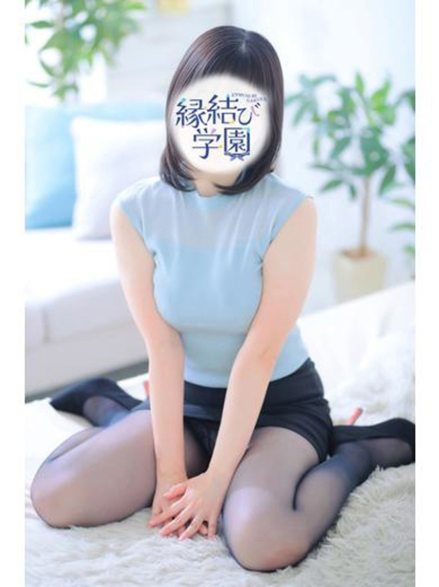 なつみ先生（縁結び学園）