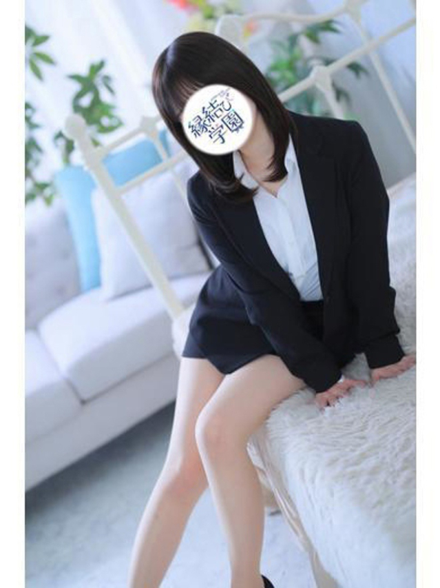 なつみ先生（縁結び学園）