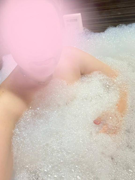 しほ♡潮吹きスナイパー新人（EYE MASK 「アイマスク」）