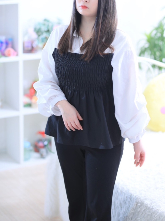 りょう♡Gカップ新人(EYE MASK 「アイマスク」)