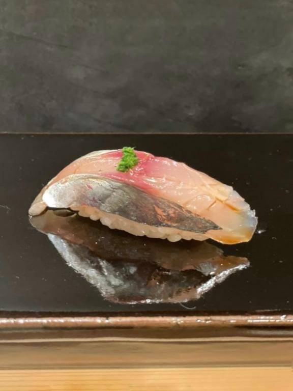 鮨