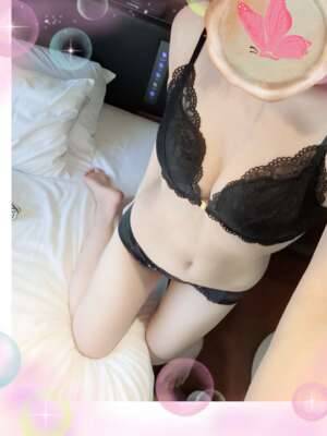 出勤は22日までです❥______.