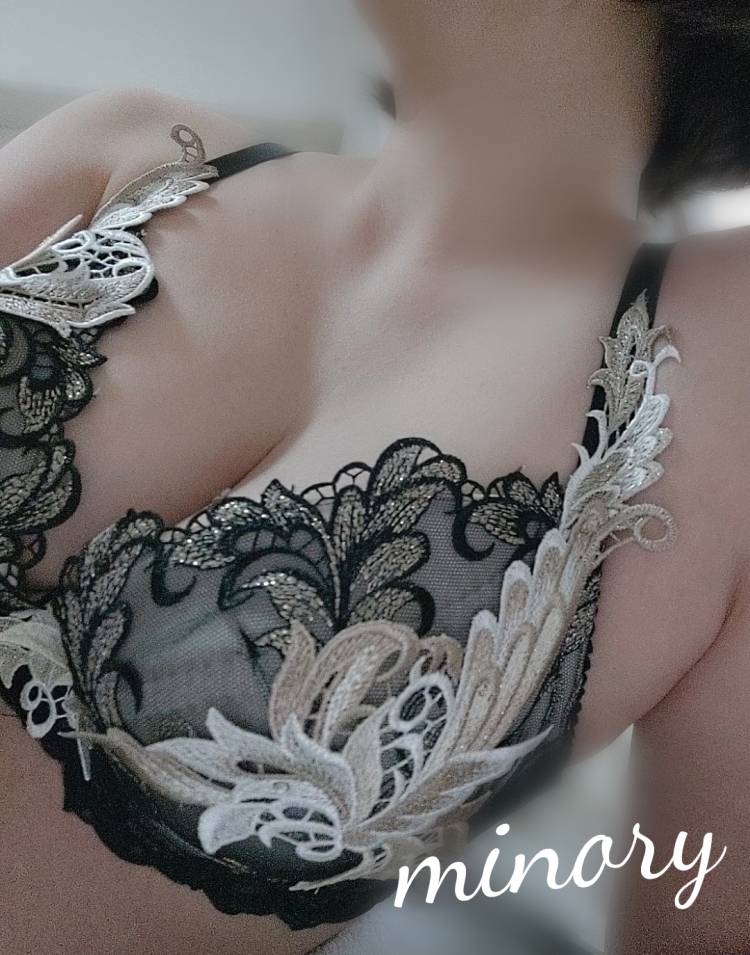 新人　みのり（山口人妻デリヘルフルール）