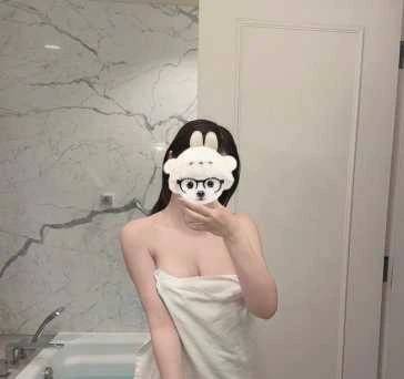 ちょっとだけ…/////