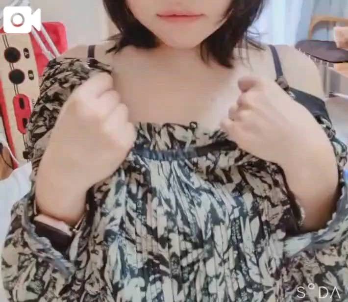 ぬぎぬぎ…👕👚