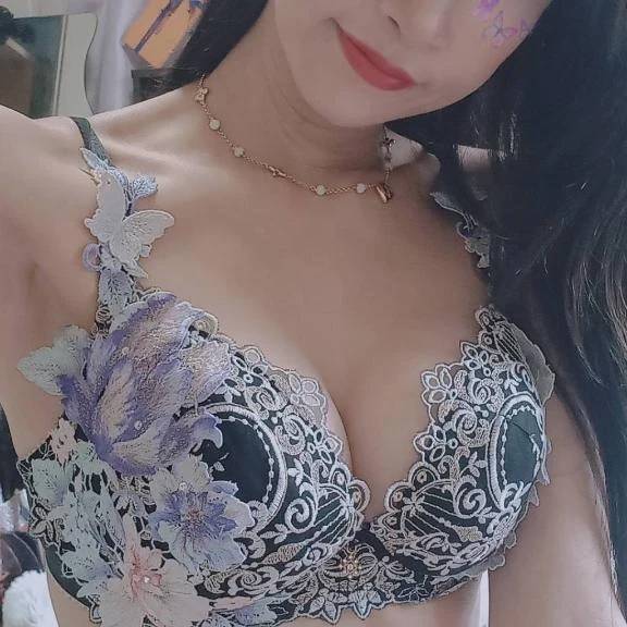 おっぱいで感じて💕