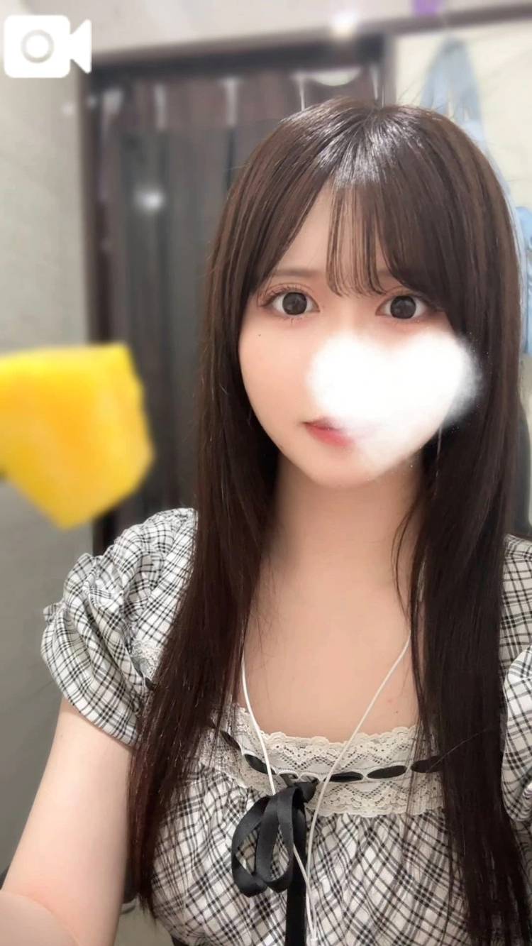 もぐもぐ