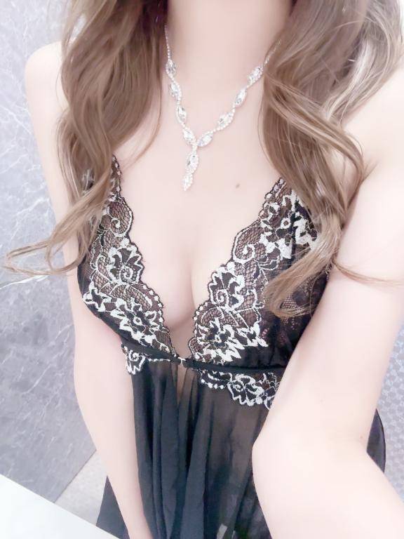 ディープキスをしながら?