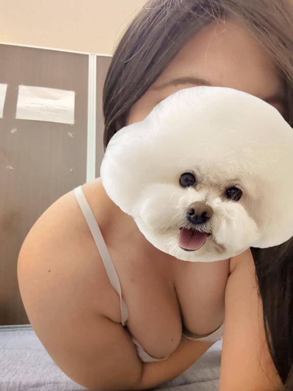 ?乳首こねくりして?