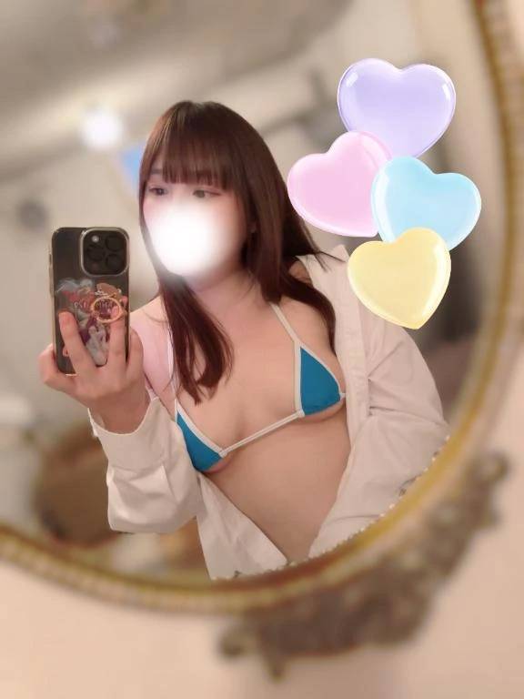 何色にしようかな〜‎🤍