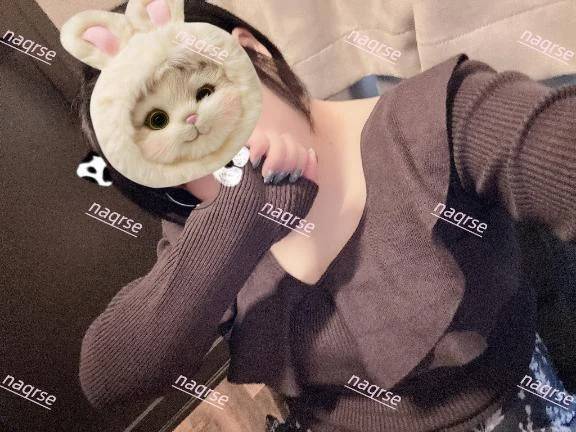 なるせ出勤してます〜🐼💛🌼