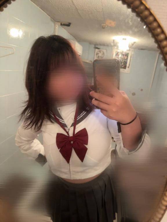 制服デートしよ？