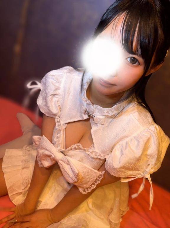 チラ見え