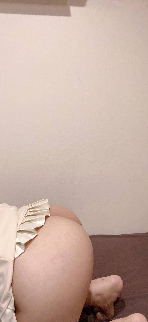 れな自慢の大きな桃尻🍑