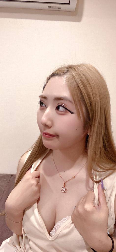 横顔美人💃💕