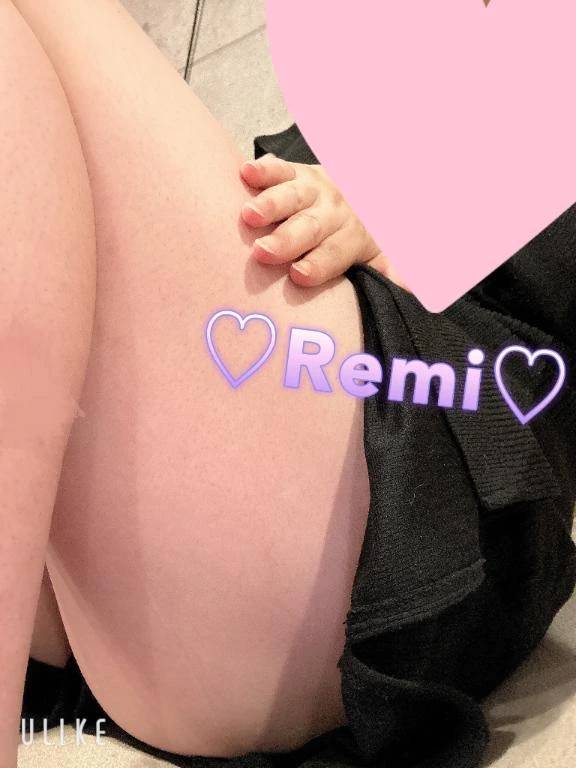 肌に触れたくて、、