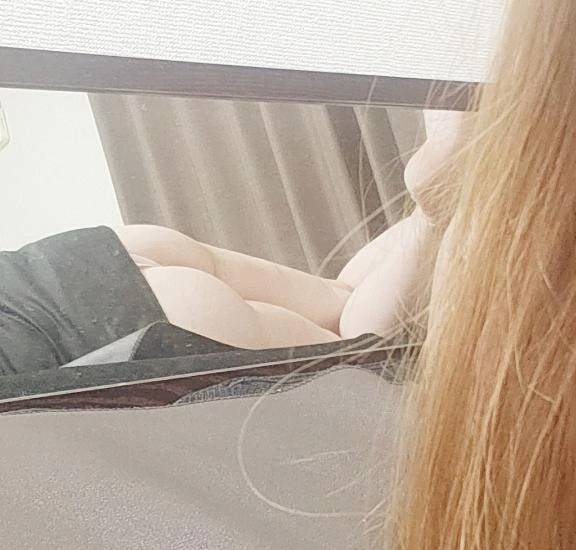 とりあえず鏡越しから🍑見ちゃうよね🤭