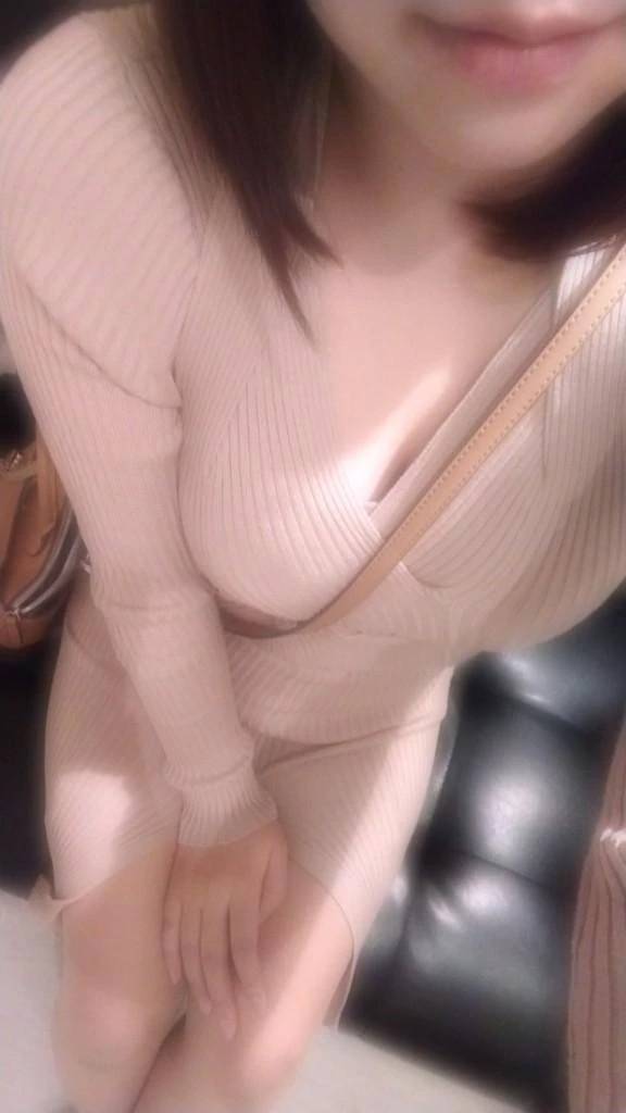 今日の服装は…ｼﾞｬｼﾞｬｰｰｰｰ٩(o❛∀❛)۶ｰｰｰｰｰﾝ