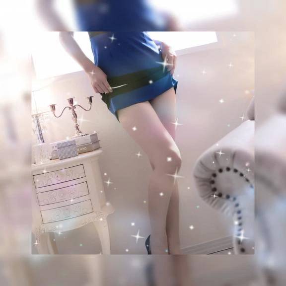 ニュースキャスター麗