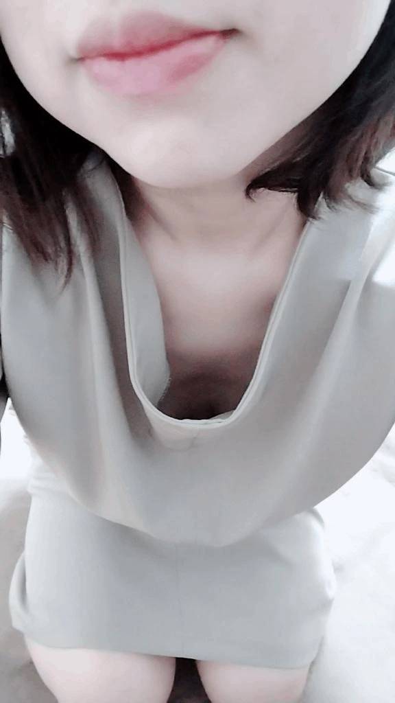 出勤してます😊きてね