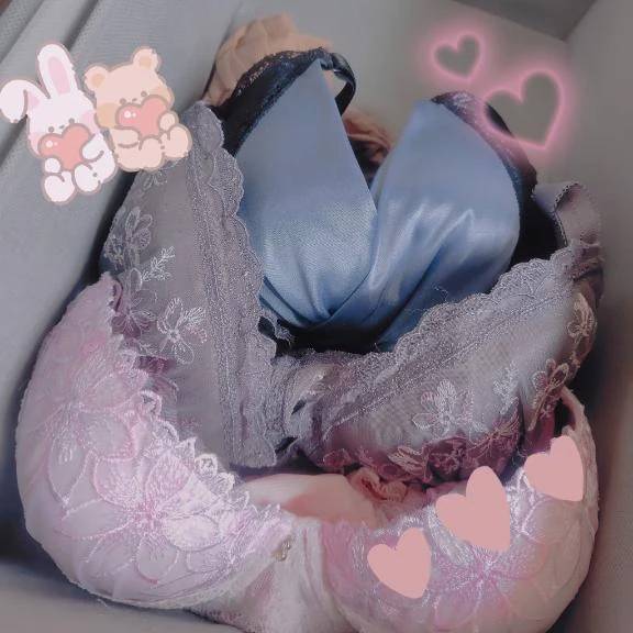 今日の下着は いろっいろっ ♪