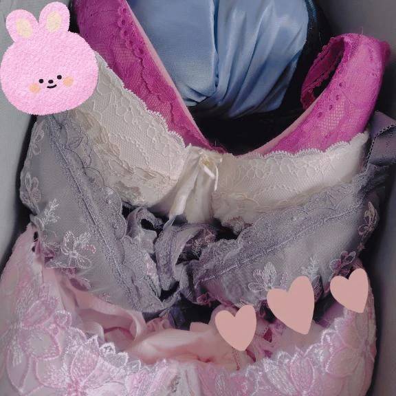 今日の下着は いろっいろっ ♪