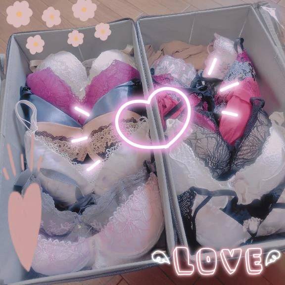 今日の下着は いろっいろっ ♪