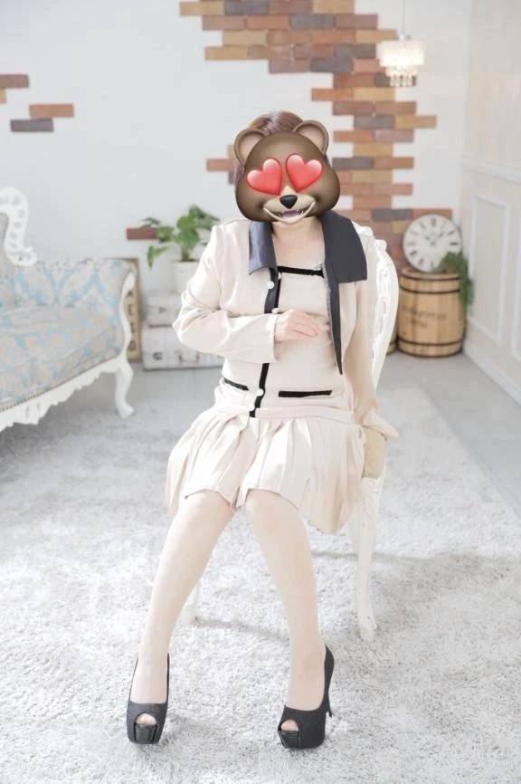 恵(めぐみ)(エッチな熟女)