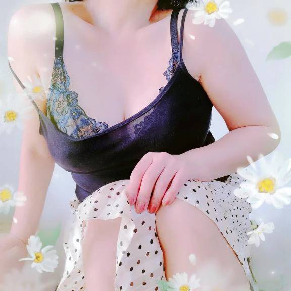 志麻(しま)(エッチな熟女)