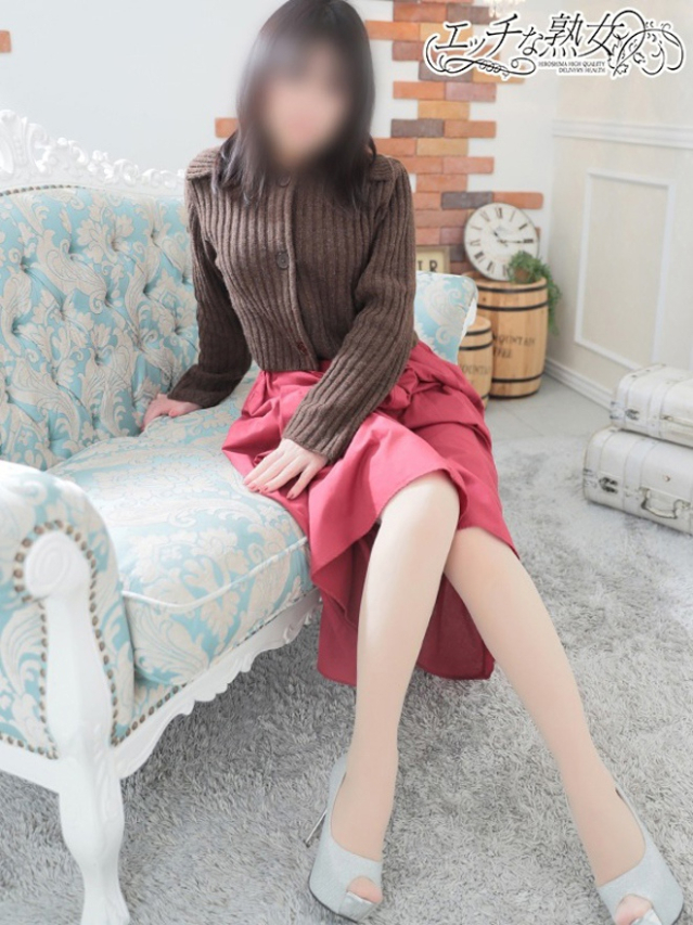 菫(すみれ)（エッチな熟女）