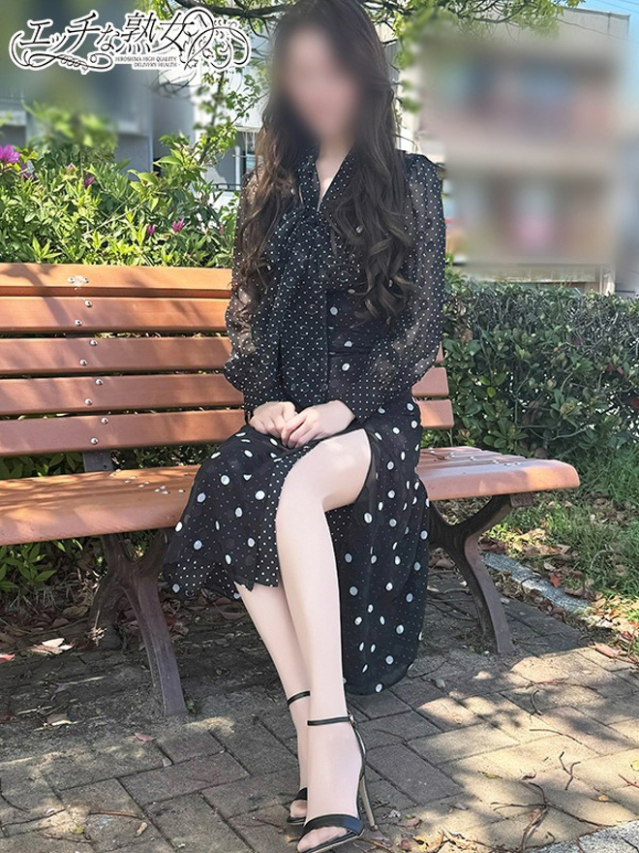 新人 杏(あん)（エッチな熟女）