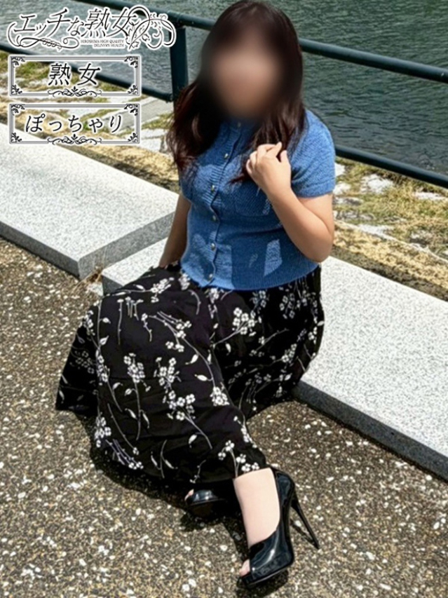 新人 芽衣(めい)(エッチな熟女)