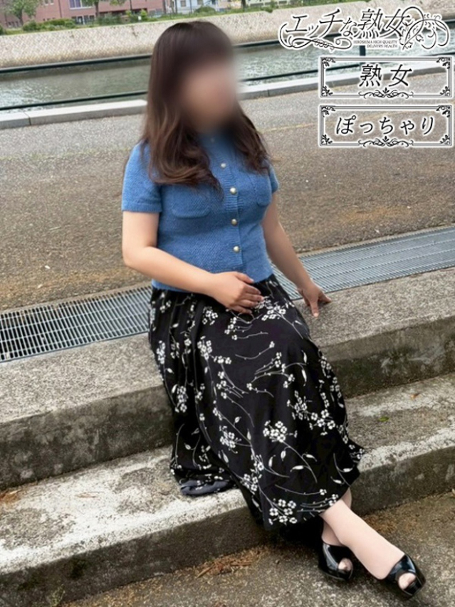 新人 芽衣(めい)(エッチな熟女)