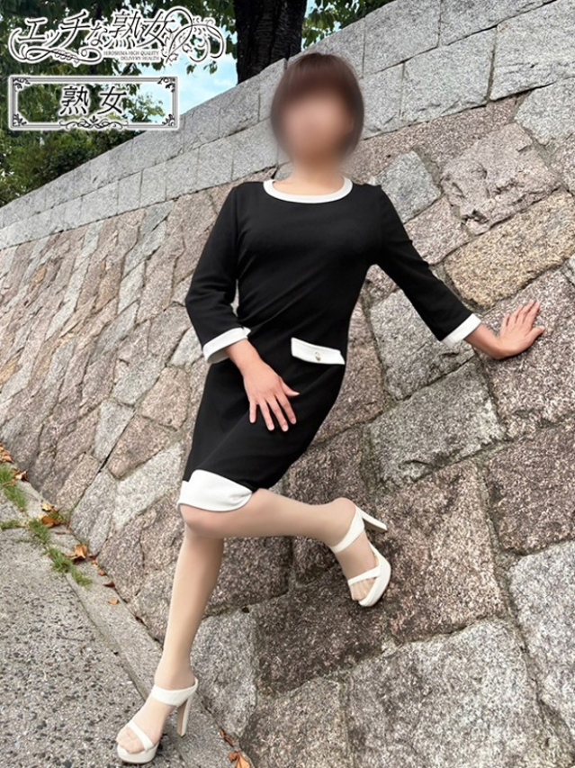 瑠奈(るな)(エッチな熟女)