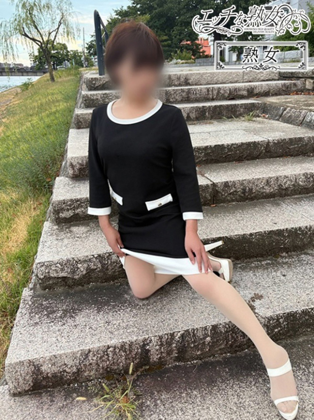瑠奈(るな)(エッチな熟女)