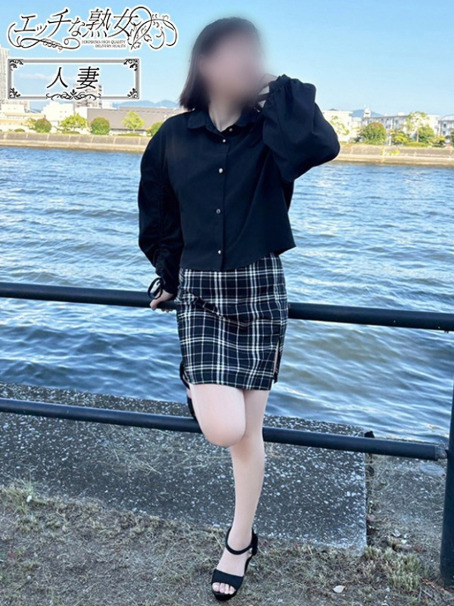 恵(めぐみ)(エッチな熟女)