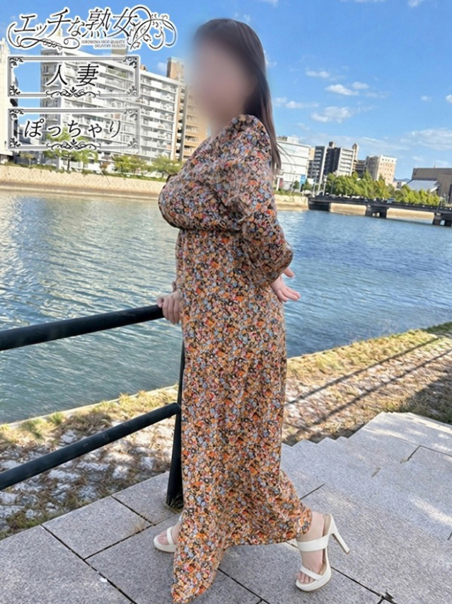 新人 優季美(ゆきみ)(エッチな熟女)