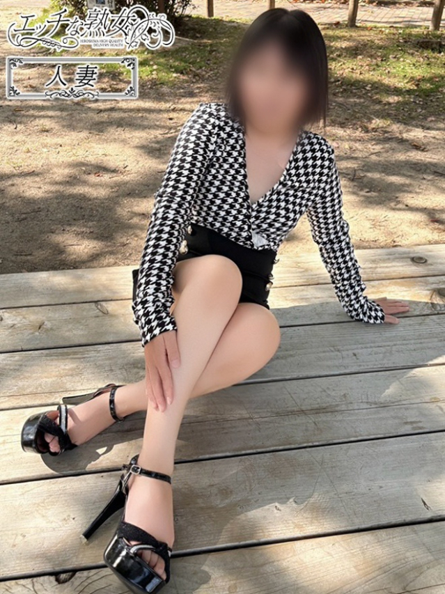 恵(めぐみ)（エッチな熟女）