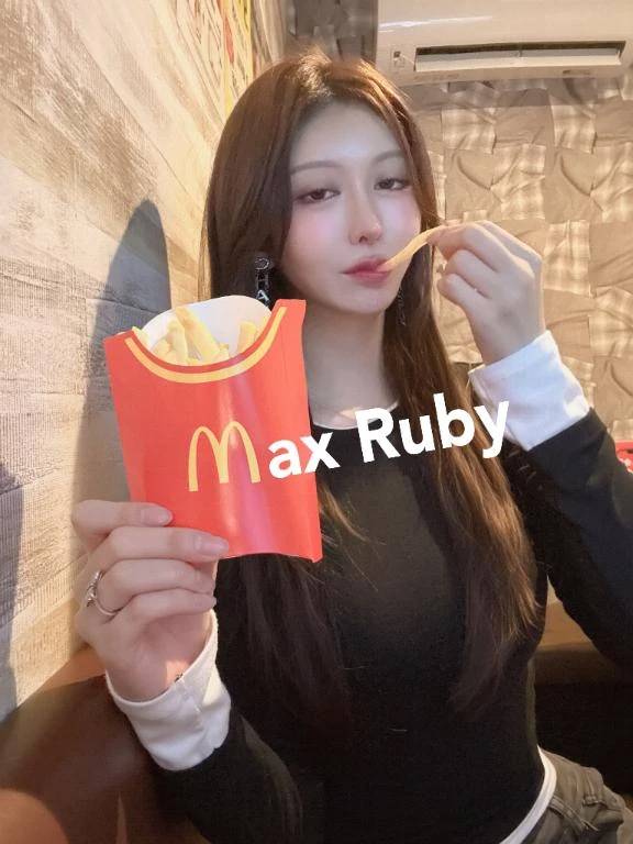 ご想像にお任せします