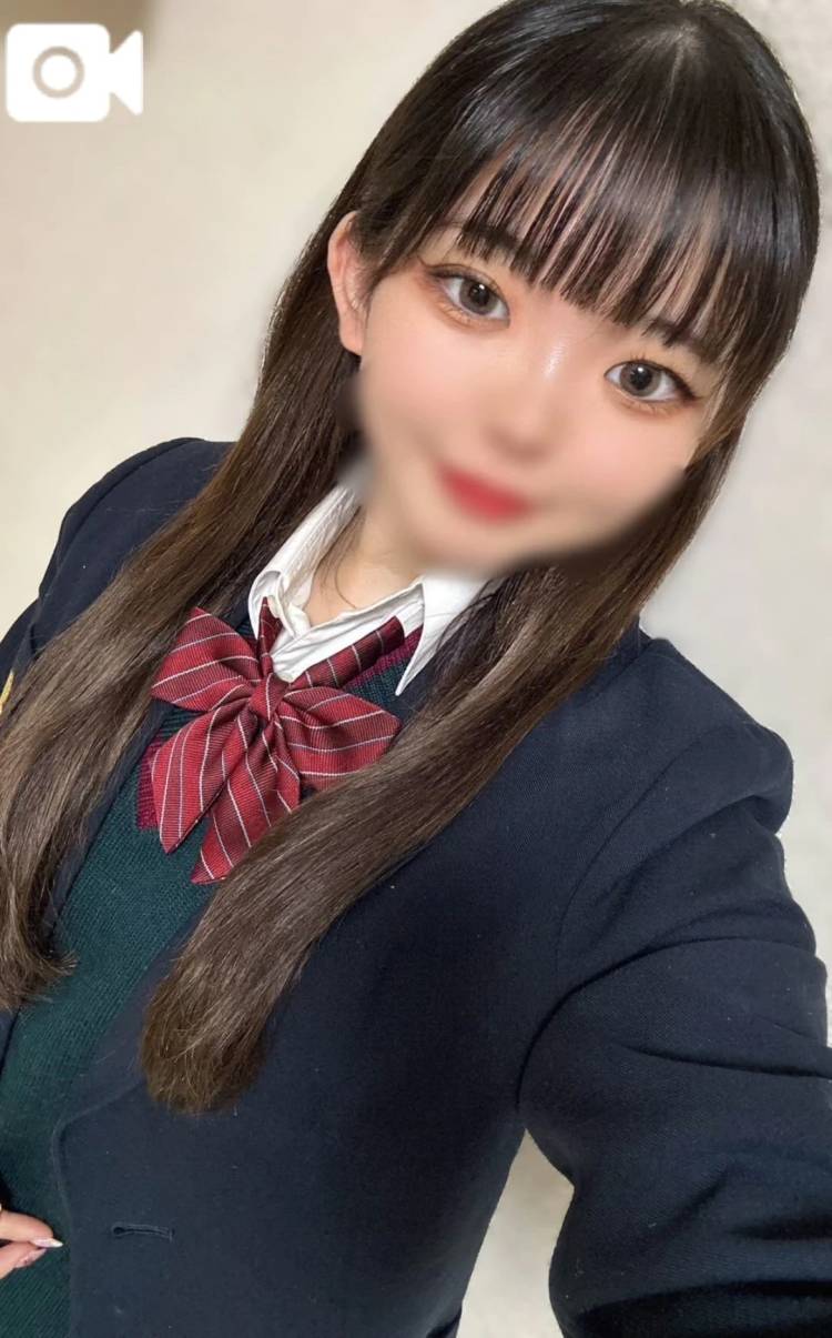 誰もいない部屋で…😖🤍