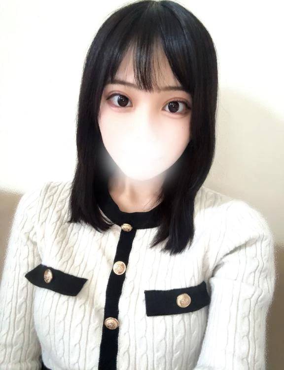 今は暗めの髪色です🌟