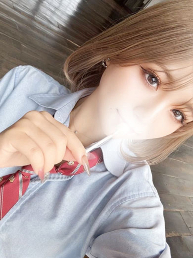 モナ（煌きーKIRAMEKIー【煌きグループ】）