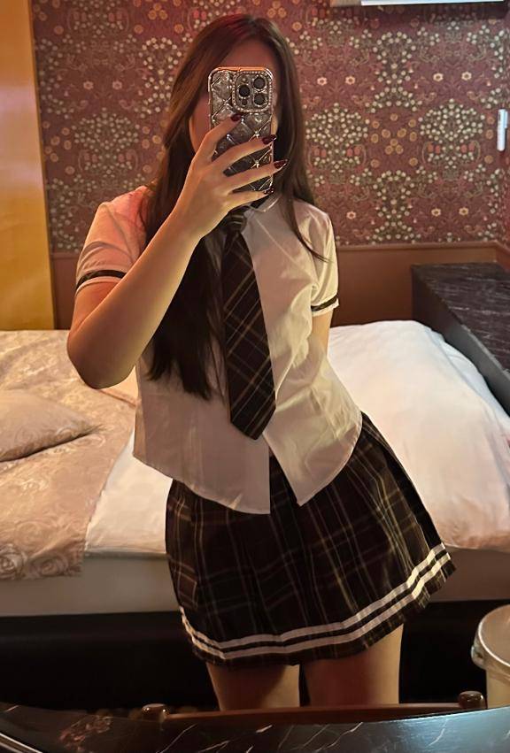 制服のまま×××?