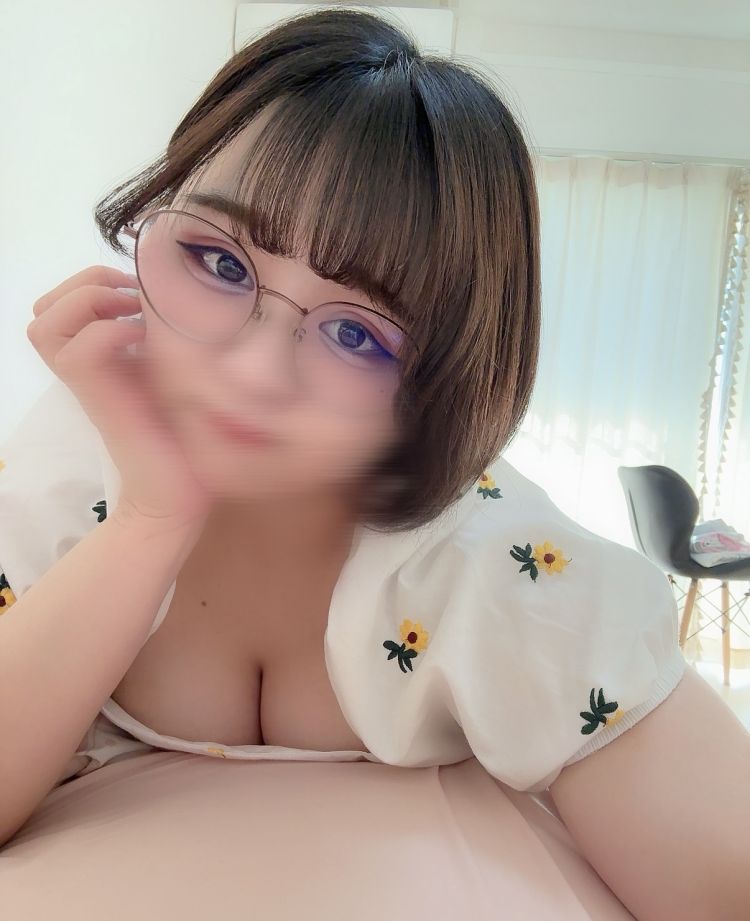 田村ゆんな