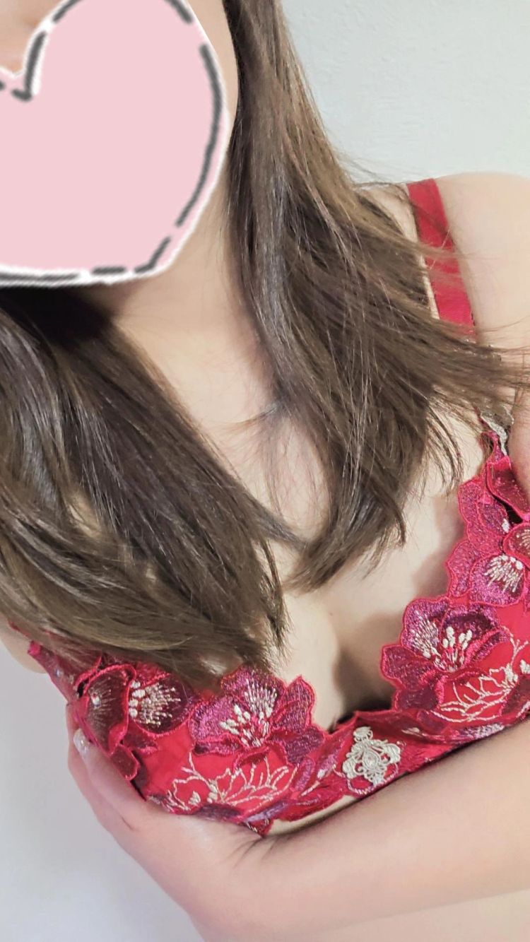 緒方ともみ
