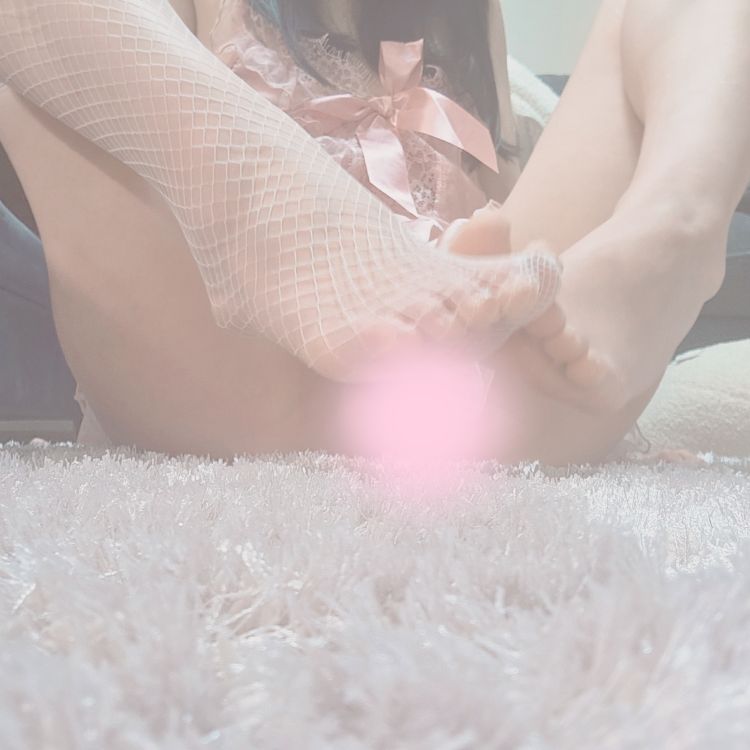 明日も夕方から出勤します🐰🎀♡♡♡