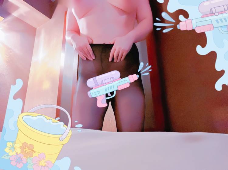 プールってちゃんと深めなとこでは
