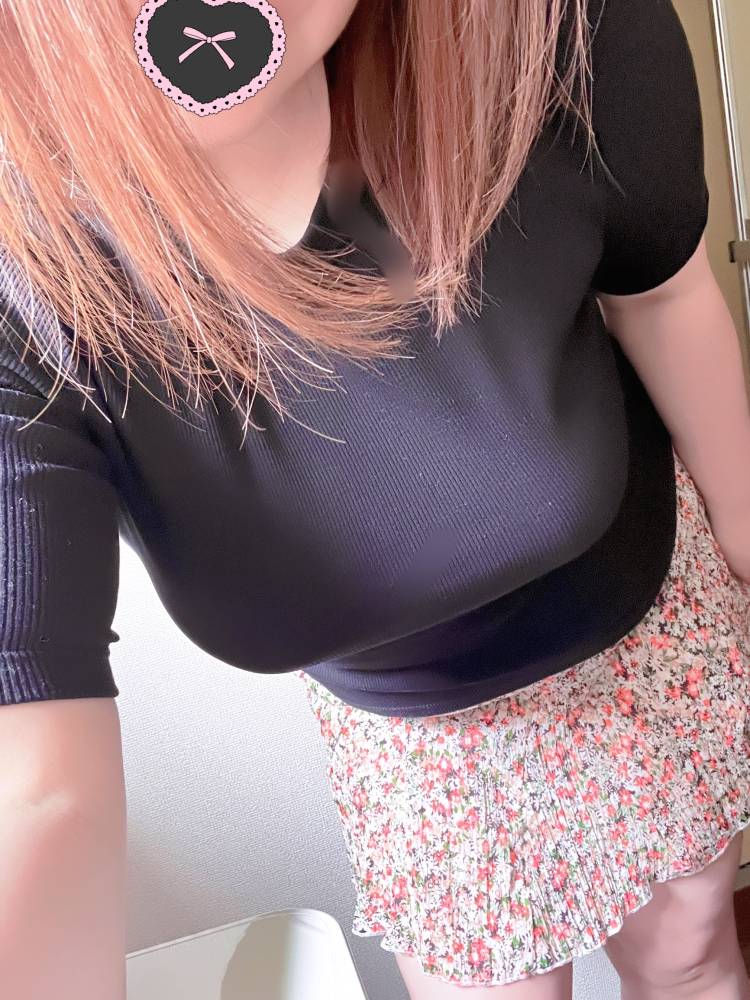 これみたいにのーぶらで行こうかな💕
