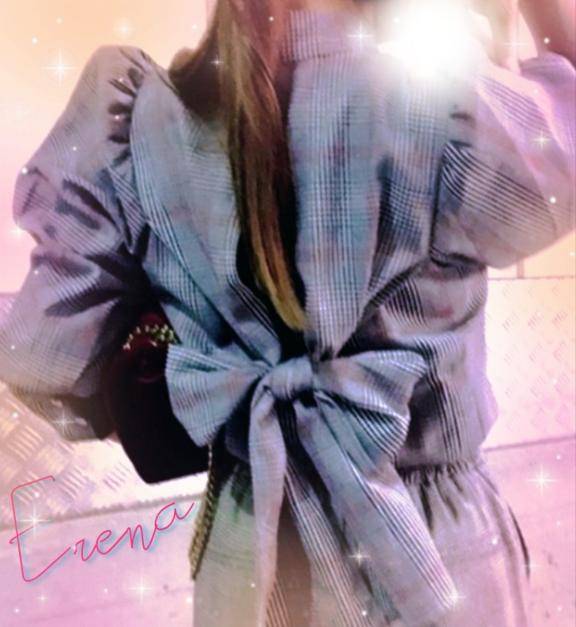 エレナ　【本日お休み】