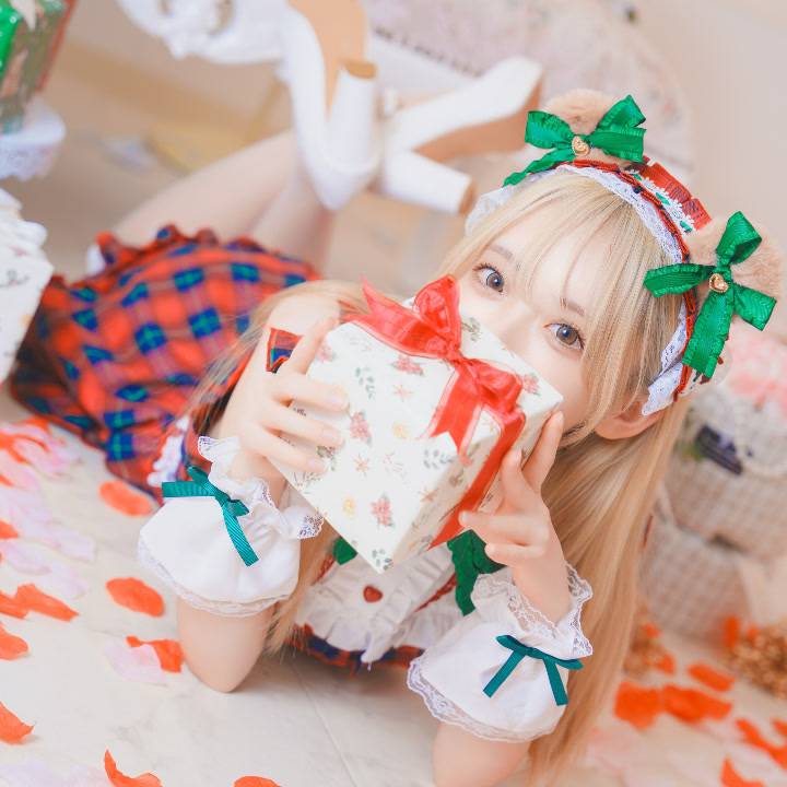 今回もありがとう💖最速クリスマスコスプレ解禁🙌🏻